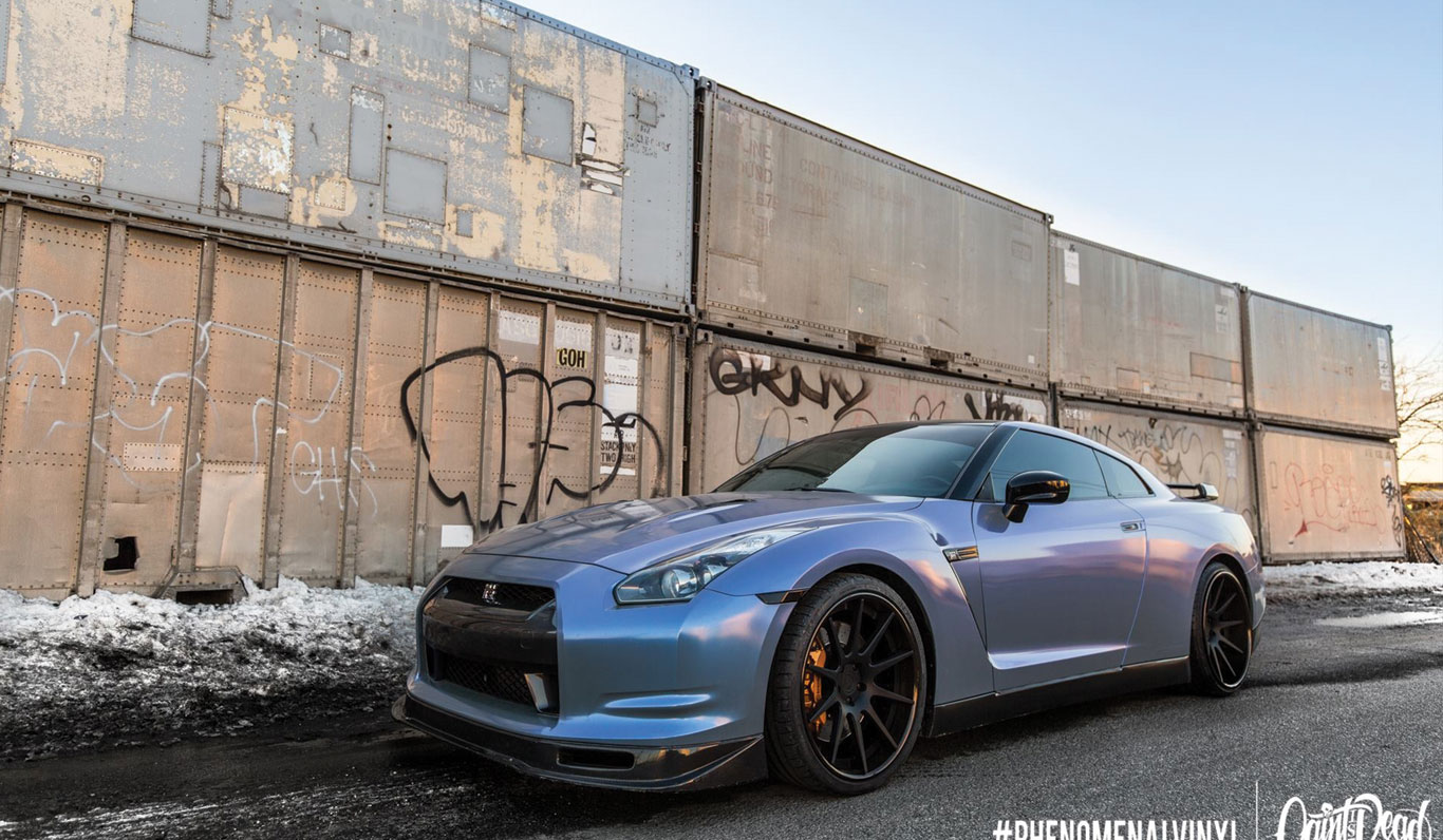 K71312 Blue Pearlescent over K89015 Matt Dark Grey