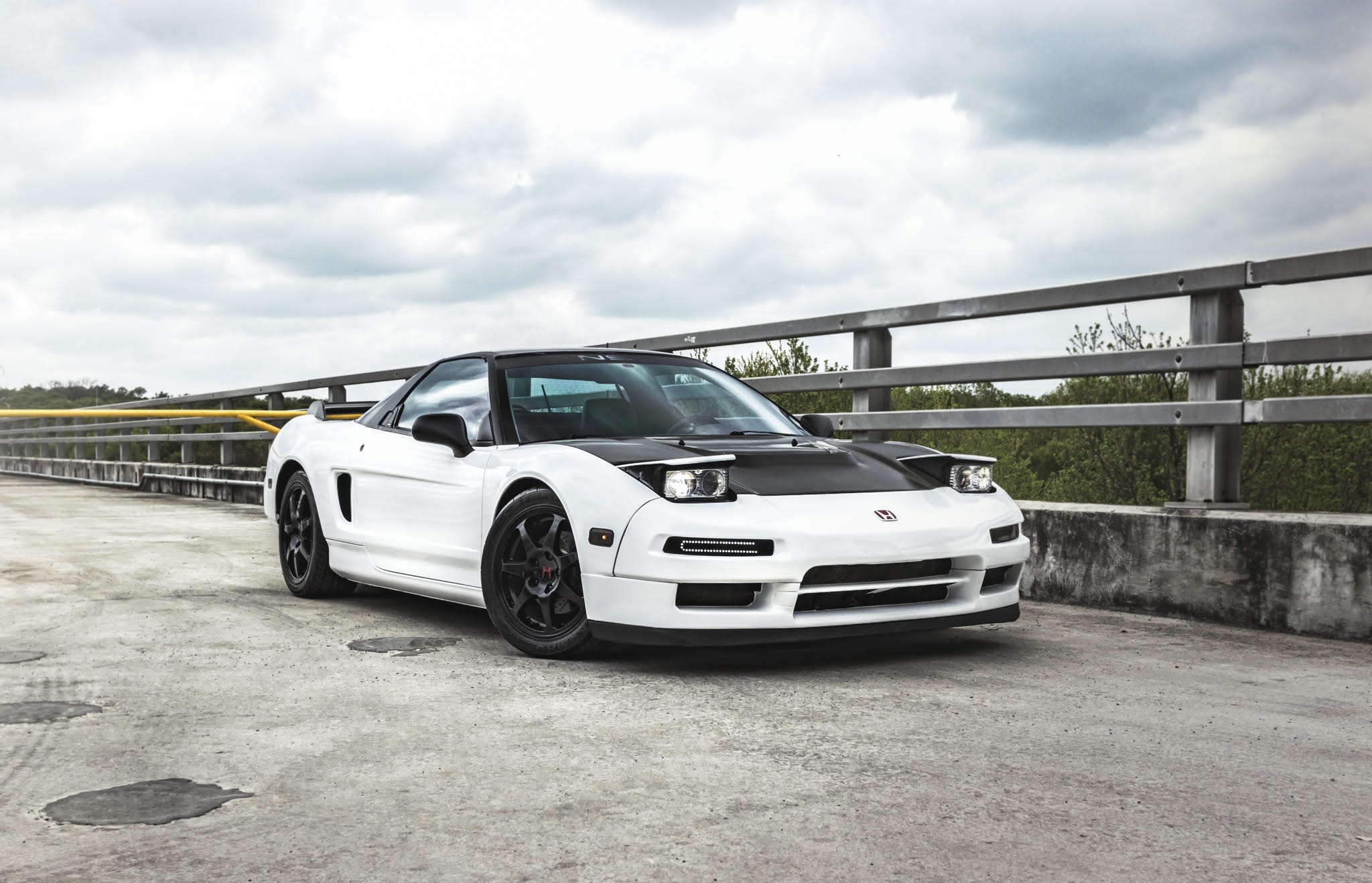 K75444 Perfect White Gloss Cast (1)